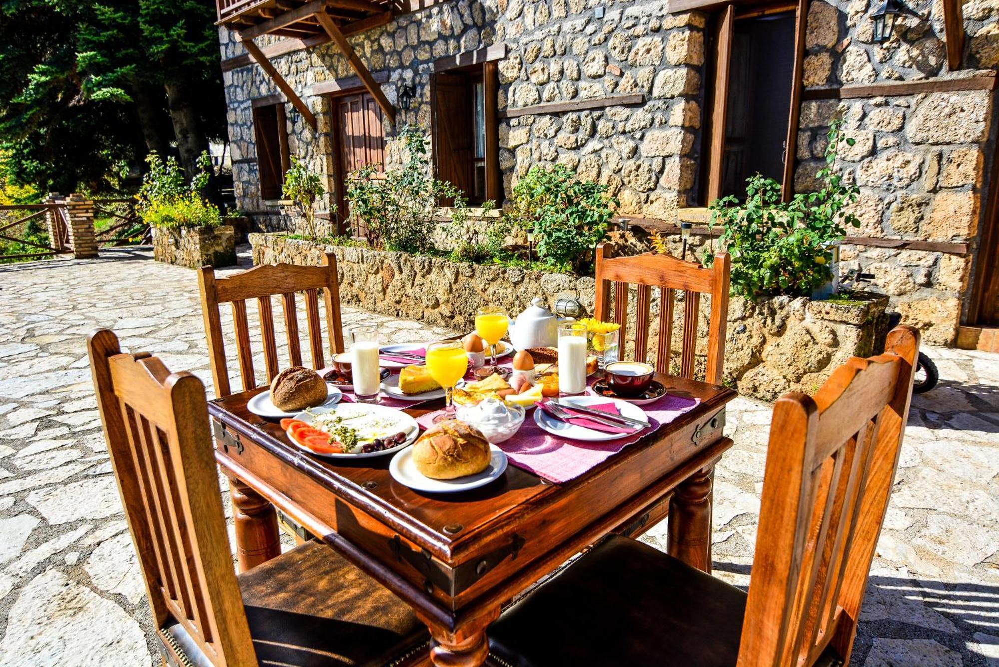 Pigi Tarlampa Hotel Ano Trikala Exteriör bild
