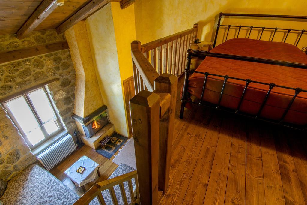 Pigi Tarlampa Hotel Ano Trikala Rum bild