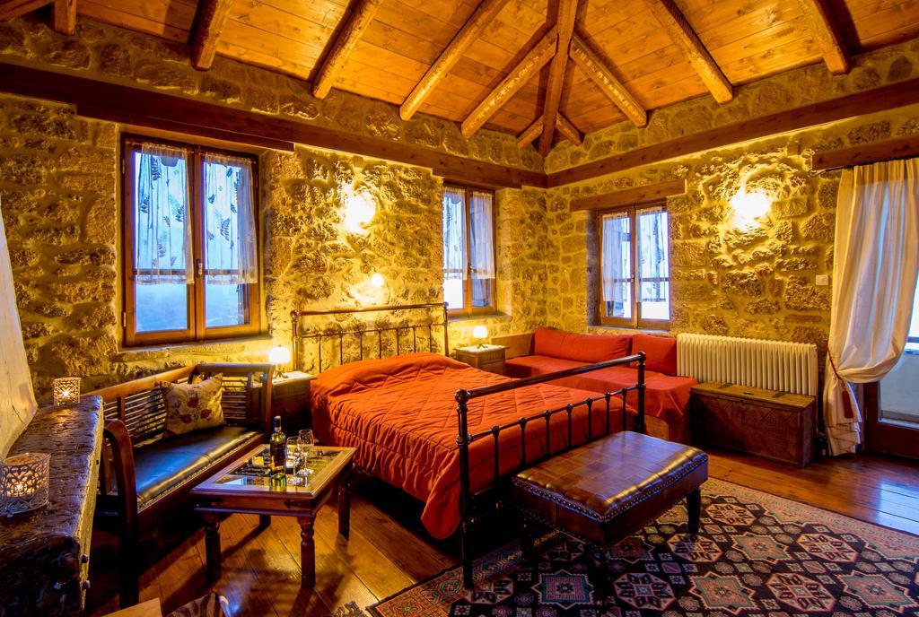 Pigi Tarlampa Hotel Ano Trikala Rum bild
