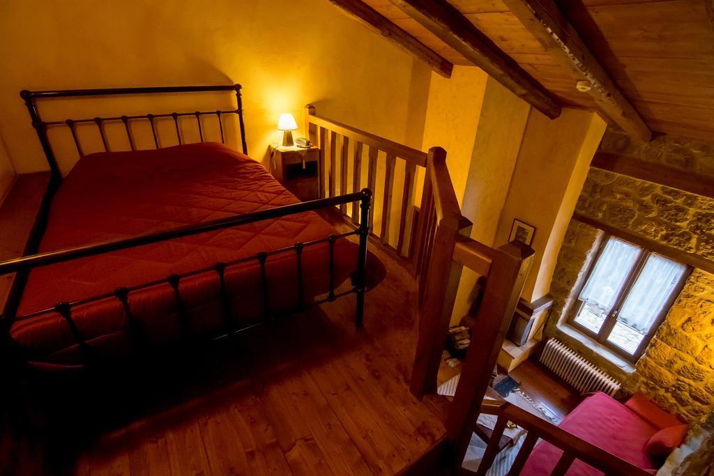 Pigi Tarlampa Hotel Ano Trikala Rum bild