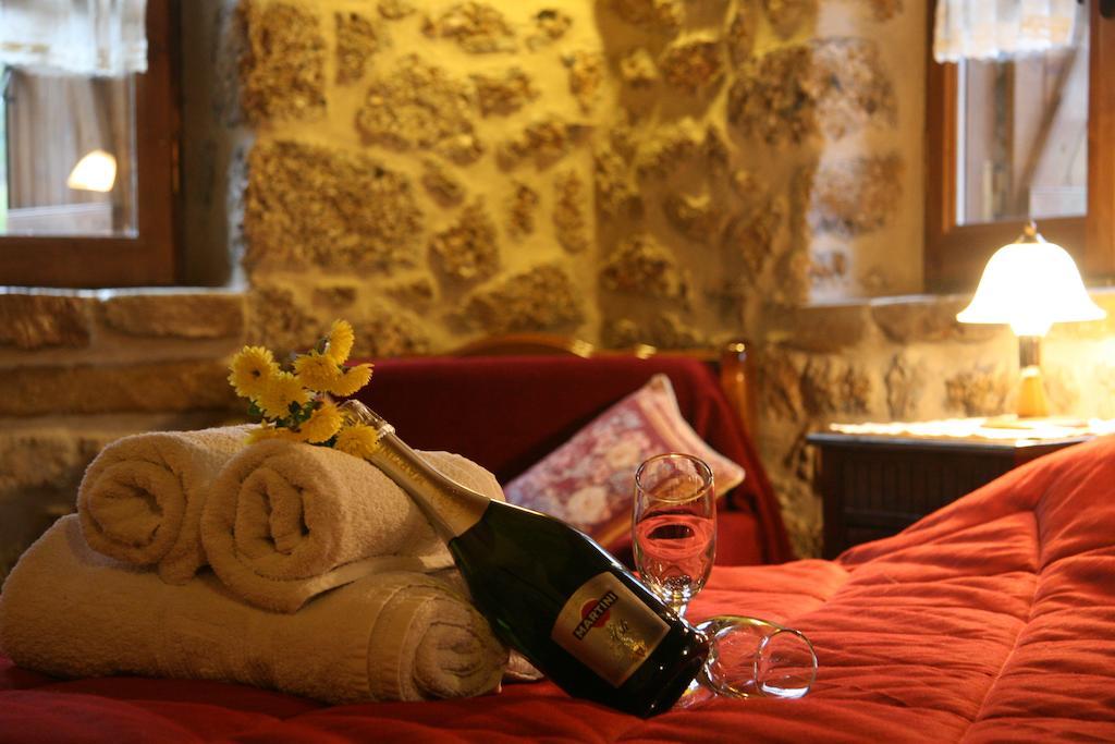 Pigi Tarlampa Hotel Ano Trikala Rum bild